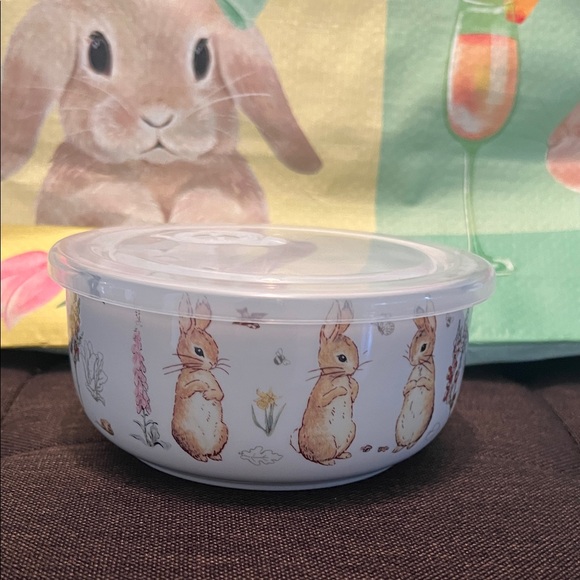 The World Of Peter Rabbit Other - #1329**Cute Bunny Design Bowl with Lid